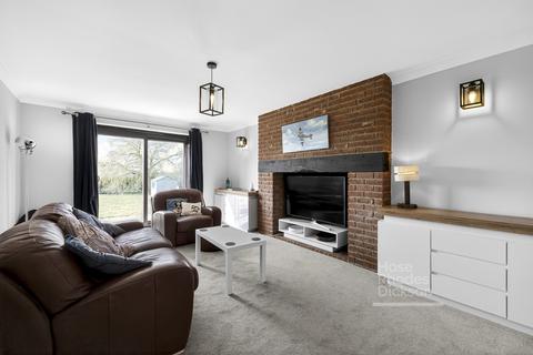 4 bedroom detached house for sale, Park Road, Wootton Bridge, Ryde