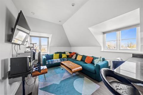 25 School Meadow, Guildford, GU2 8GY