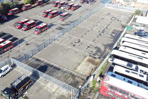 Storage to rent, Wembley HA9