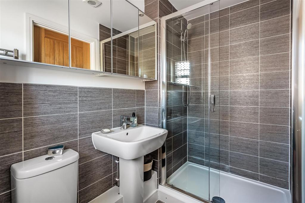 En suite 2.jpg