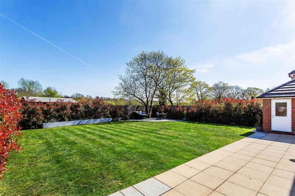 Rear garden .jpg