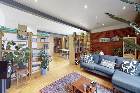 1 bedroom apartment for sale, Shepherdess Place, N1