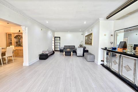 51 Jersey Road, Hounslow, TW5 0TR