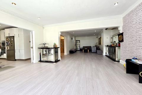 51 Jersey Road, Hounslow, TW5 0TR
