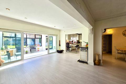 51 Jersey Road, Hounslow, TW5 0TR