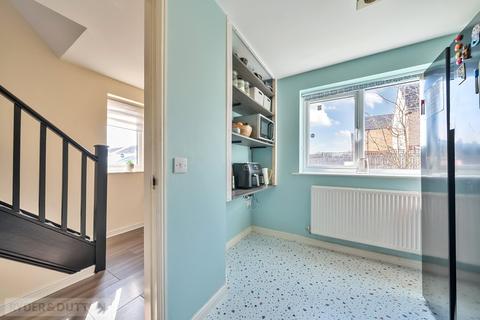 12 Brennock Close, Manchester, M11 3LD