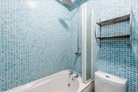 1 bedroom apartment for sale, Russell Court, Bloomsbury, WC1H