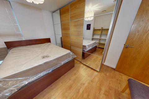 2 bedroom flat to rent, St Martins Gate, Birmingham B2