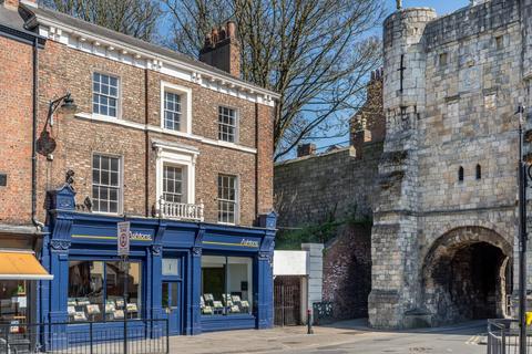 1a Bootham, York, YO30 7BN