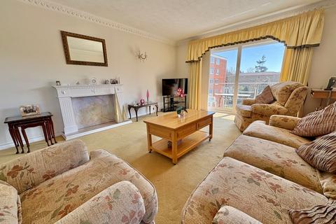 3 bedroom apartment for sale, The Avenue, Branksome Park, Poole, BH13