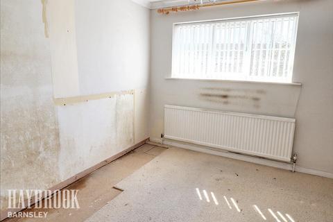 9 Cropton Road, Royston, Barnsley, S71 4JJ