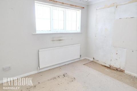 9 Cropton Road, Royston, Barnsley, S71 4JJ