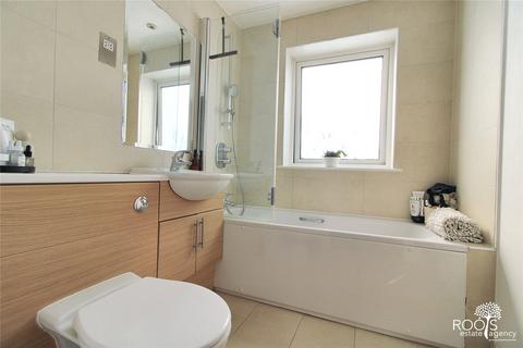 undefined, Parkway, Berkshire RG14