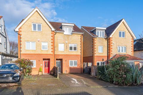 4 bedroom semi-detached house for sale, Cumberland Road, Bromley, BR2