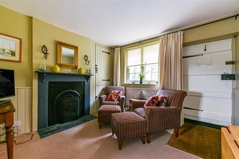 undefined, Bond Street, Arundel