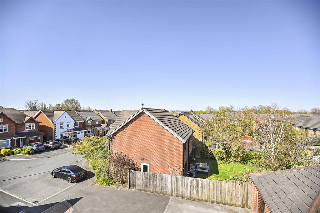 9 Spires Croft View to Front.jpg