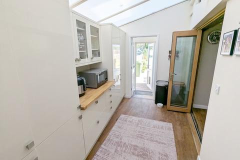 97 Arnold Road, Shirley, Solihull, B90 3JS