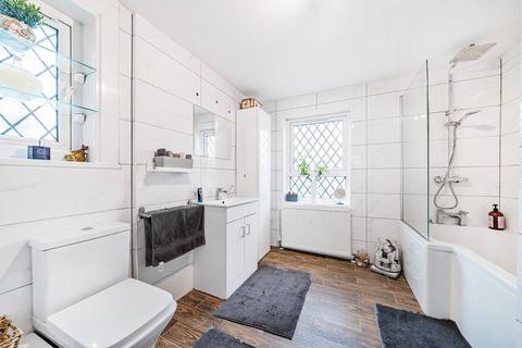 92 Bond Road, Mitcham, CR4 3HF