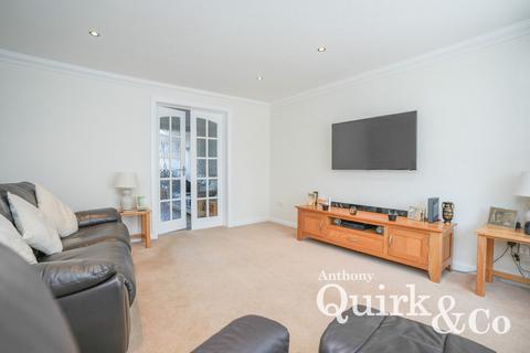 undefined, Coronation Avenue, East Tilbury, RM18