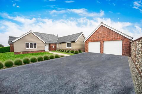 undefined, Hall Road, Brockdish