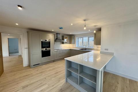 undefined, Hall Road, Brockdish
