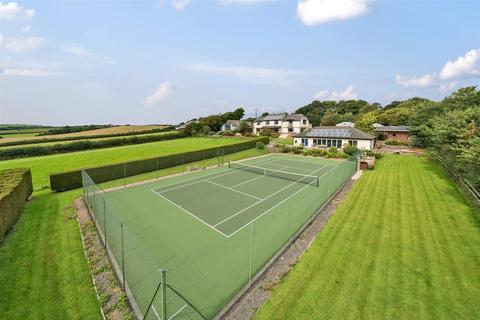 6 bedroom detached house for sale, Eastacombe, Barnstaple