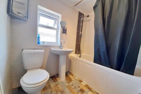36 Shuttleworth Road, Preston, PR1 6DB