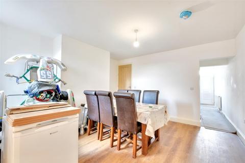 4 bedroom terraced house for sale, Albert Street, Ilkeston