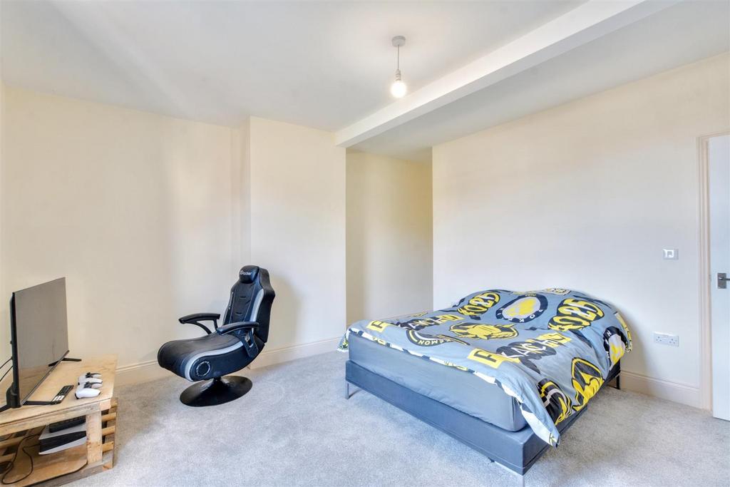 Bedroom 3 2.jpeg