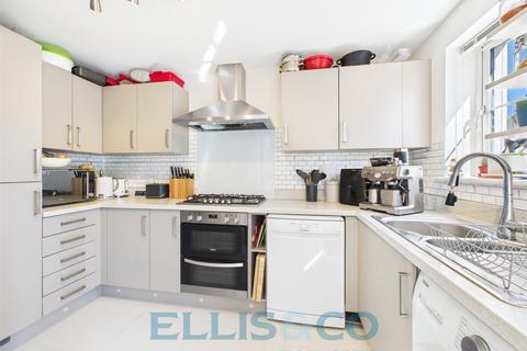 4 bedroom terraced house for sale, Crabapple Road, Tonbridge, Kent, TN9