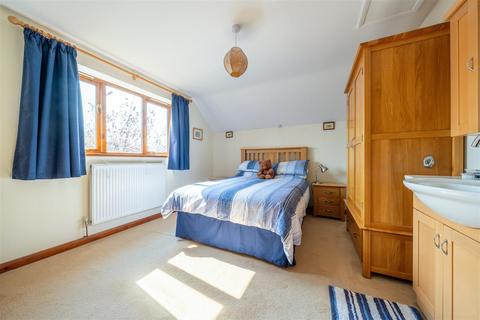 4 bedroom detached house for sale, Brimfield, Ludlow
