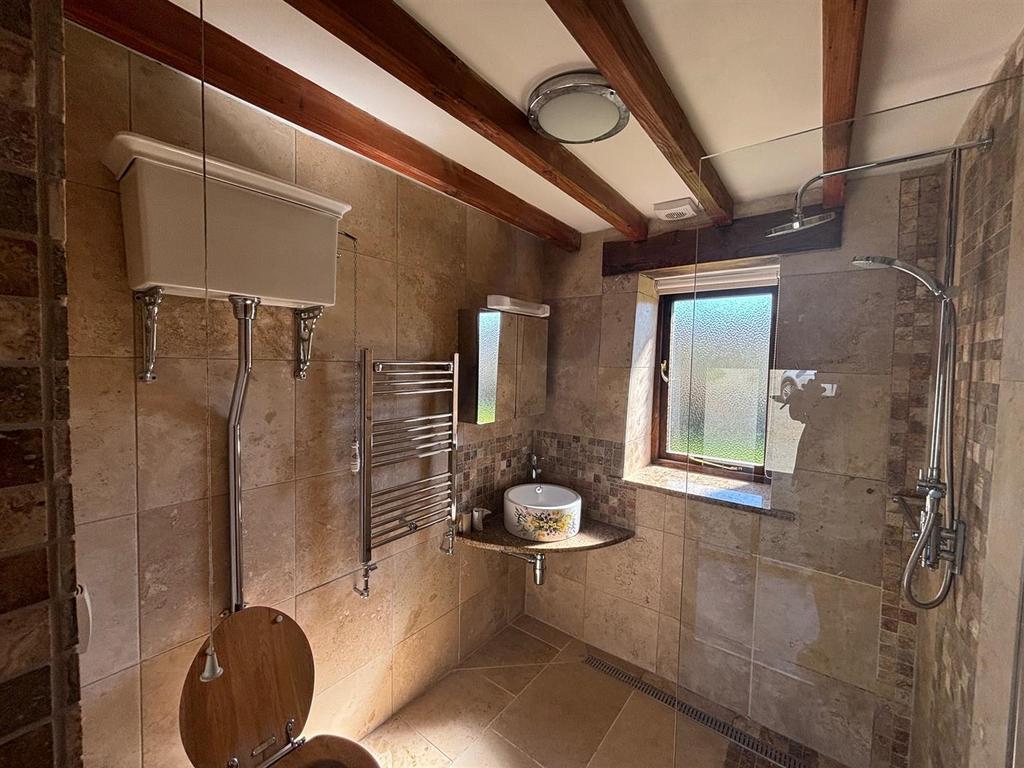Shower room.jpg