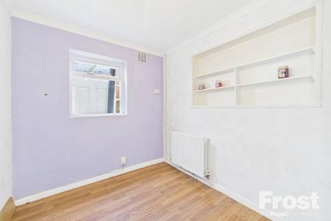 50 Wigley Road, Feltham, TW13 5HE
