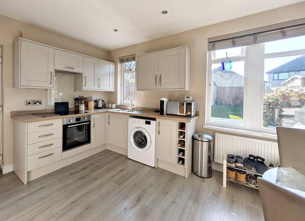 Open plan dining kitchen