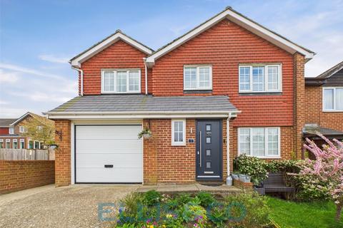 4 bedroom end of terrace house for sale, Arundel Close, Tonbridge, Kent, TN9