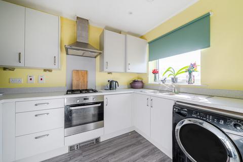 2 bedroom end of terrace house for sale, Drake Road, Lee-on-the-Solent PO13