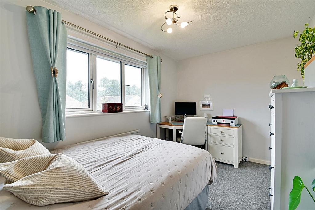 Bedroom 2 1.jpg