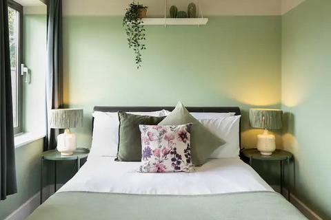 1 bedroom flat for sale, Milton House, Station Yard, Thame, Oxfordshire