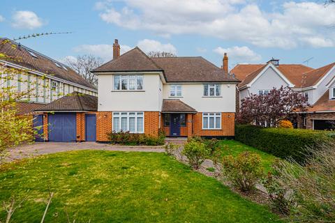 undefined, Leigh-on-sea SS9