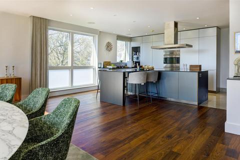 4 bedroom flat for sale, Penthouse Apartment, Hampstead, NW3