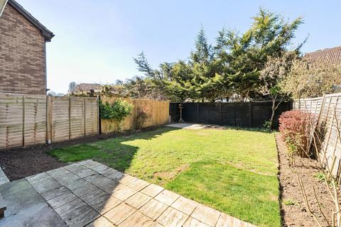7 Lammas Road, Godalming, GU7 1YL