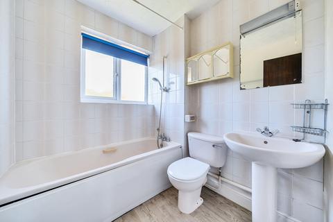 7 Lammas Road, Godalming, GU7 1YL