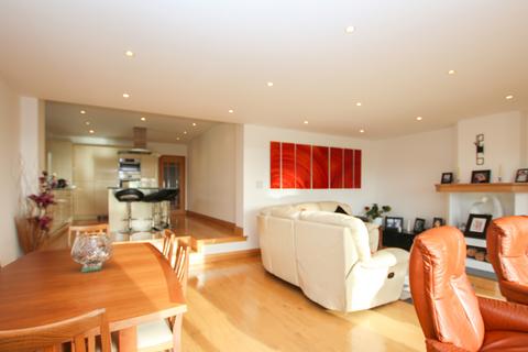 3 bedroom property for sale, Ruette St Clair, Sampson's, Guernsey, GY2