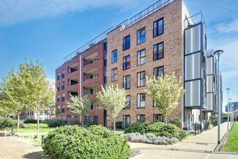 2 bedroom apartment for sale, Arc Court, Romford, RM7 0FH
