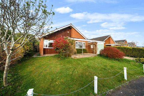 5 Butt Close, Cranleigh, GU6 7DQ