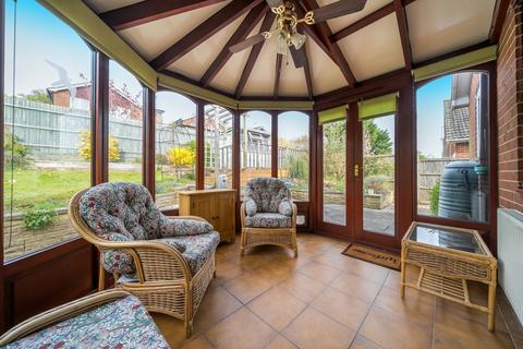 5 Butt Close, Cranleigh, GU6 7DQ