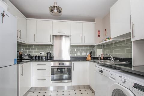 2 bedroom retirement property for sale, Ongar Road, Brentwood