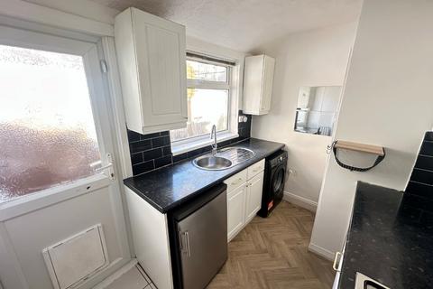 undefined, St. Saviours Crescent, Luton, Bedfordshire, LU1 5HG
