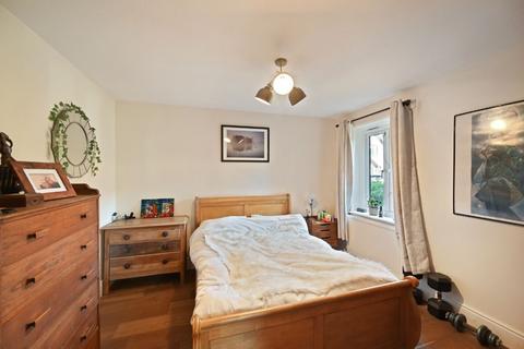 58 Sopwith Close, Kingston Upon Thames, KT2 5RN