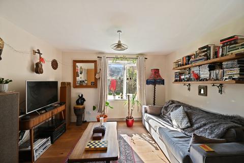 58 Sopwith Close, Kingston Upon Thames, KT2 5RN